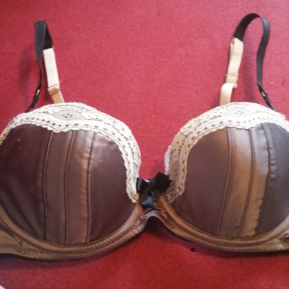 Pretty Bra. Free with purchase of 2 +